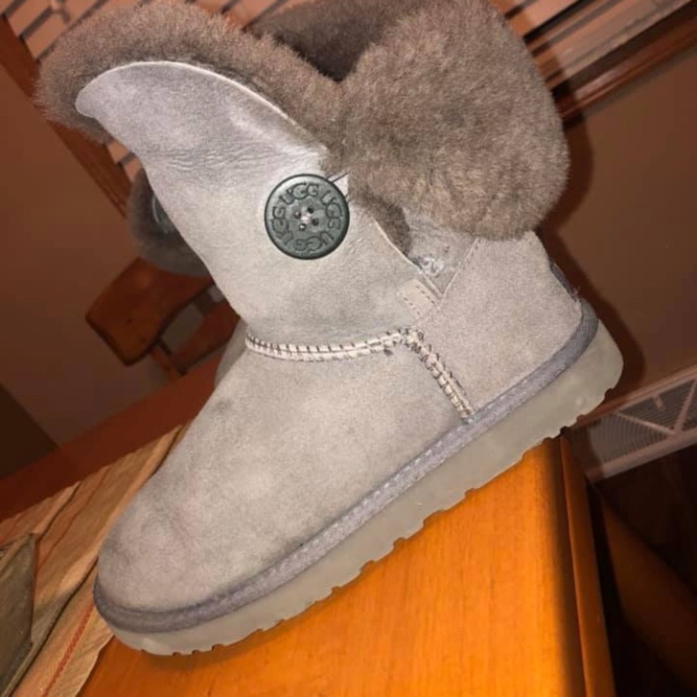 Women’s Bailey Button Ugg Boots